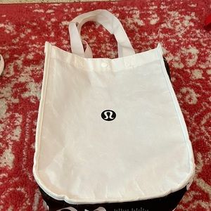 lululemon bag